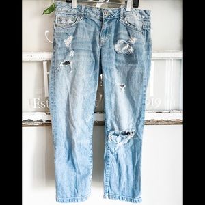 Aeropostale Ripped Capris